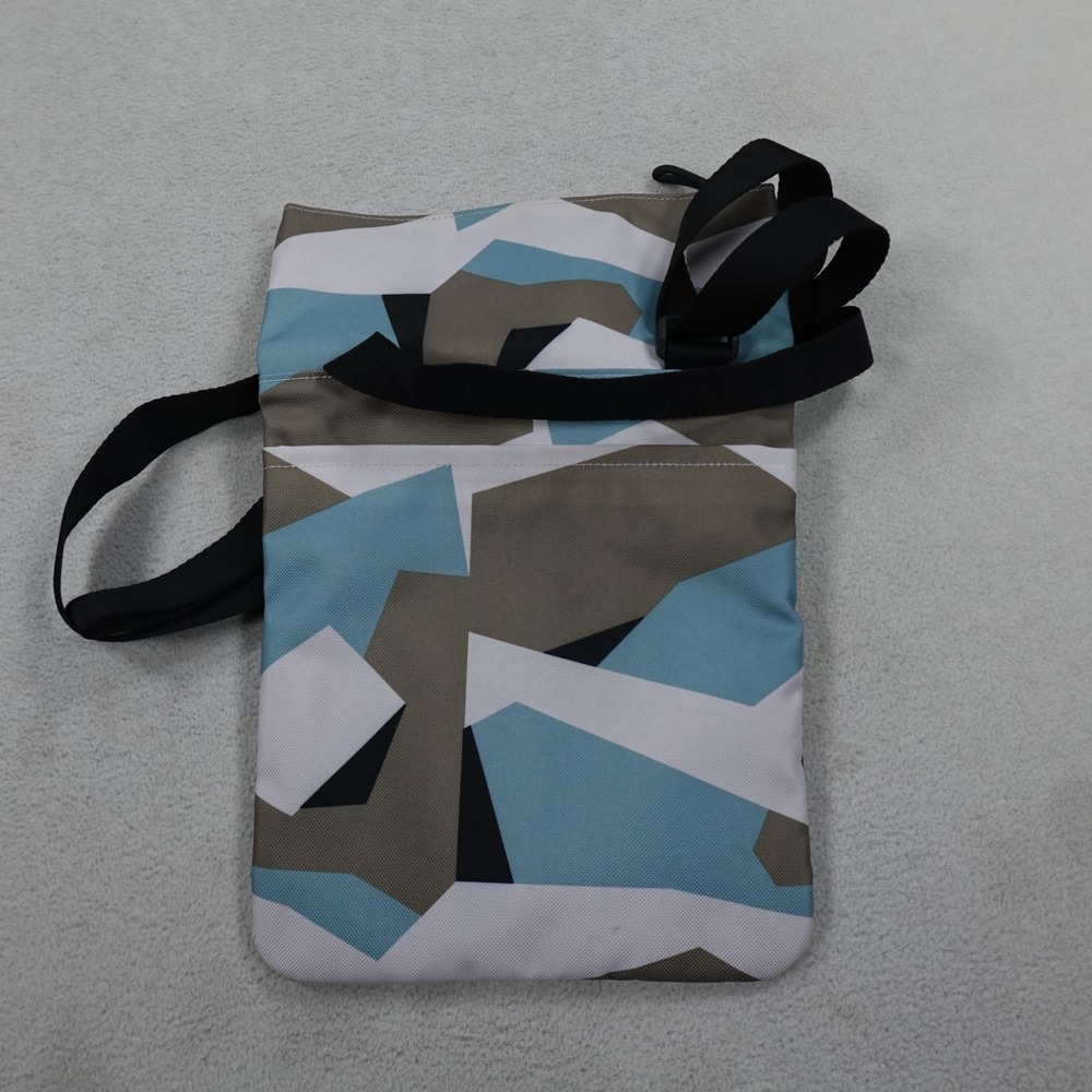 Cotopaxi North Face Sherpani Bag Lot of 4 Messenger Pouch Fold Over Hiking - Picture 16 of 16